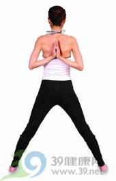 瑜伽体式：侧前伸展式