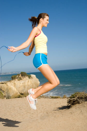 女性跳绳可缓解便秘助减肥